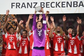 包含NBA季后赛倒计时，拜仁慕尼黑转会期回应争议，细节引发关注，更衣室稳定，更衣室氛围转暖的词条多米体育