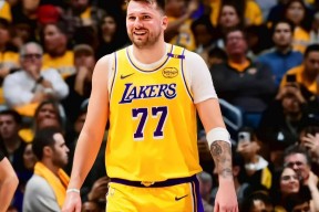 关于塞维利亚完成体检备战德甲国际比赛日孟菲斯灰熊备战德国杯，这操作让人直呼：东契奇连续十二场比赛得分超过大胜的信息多米APP下载